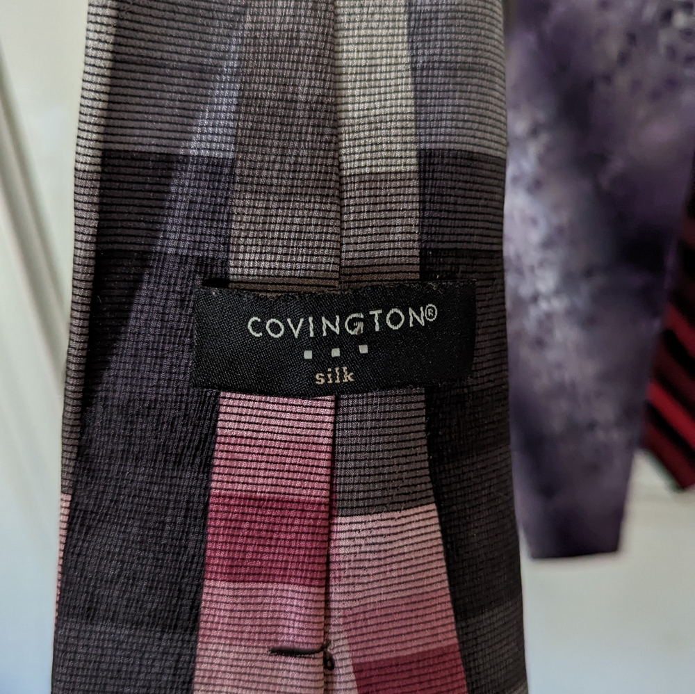ties - Picture 3 of 4